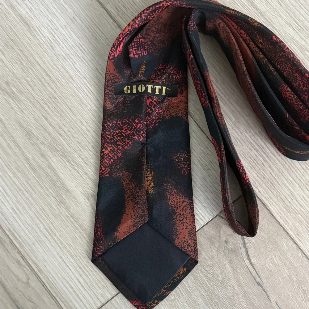 GIOTTI Men's Neck Tie -Red, Black and Brown Tones